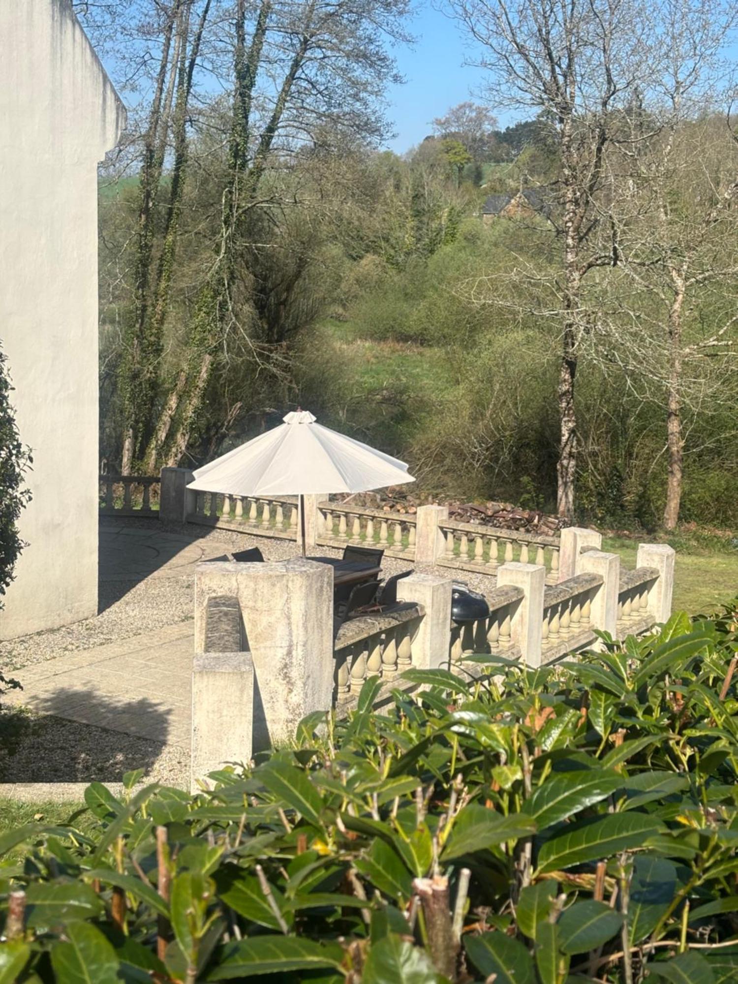 Fontaine Blanche River View, Large Patio & Garden In Central Brittany With Starlink Wifi Treffrin Kültér fotó
